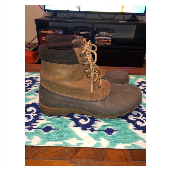 sperry duck boots sizing
